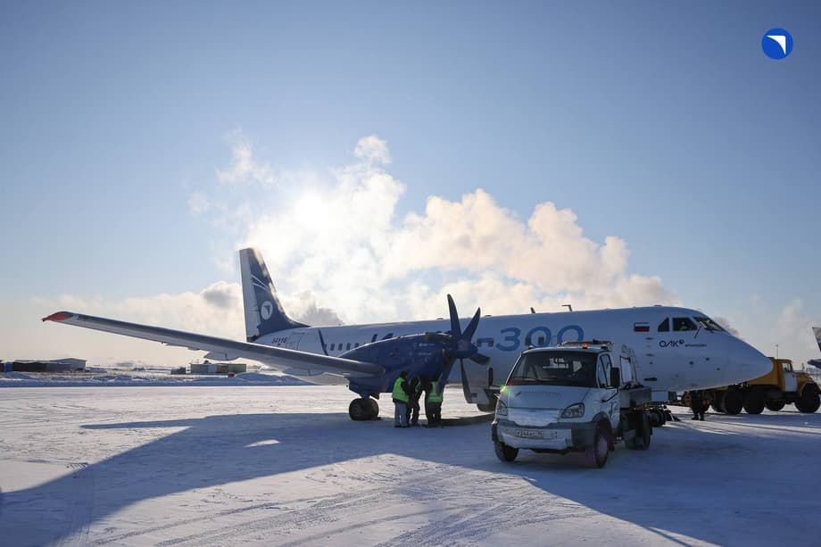 Avión Il-114-300