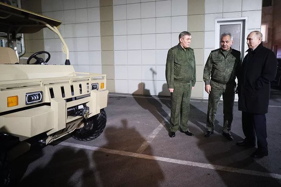 Putin, Shoigu, Guerásimov