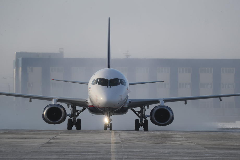 SSJ-100