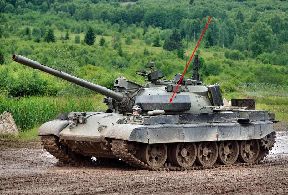 \"Ilyich's eyebrows\" on the
T-55AM tank