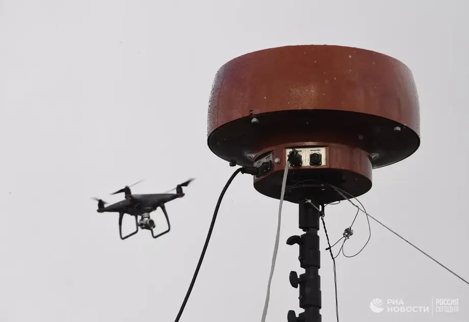 Sistema de radar para la detección y seguimiento de objetivos terrestres, de superficie y aéreos (RLS) "Enot", desarrollado en el Centro Científico y de Producción "Elvis"