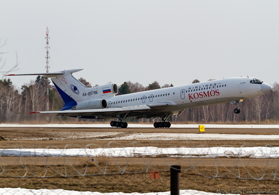 Ту-154М авиакомпании Kosmos Airlines