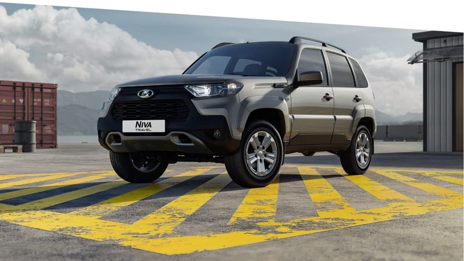 Lada Niva Travel