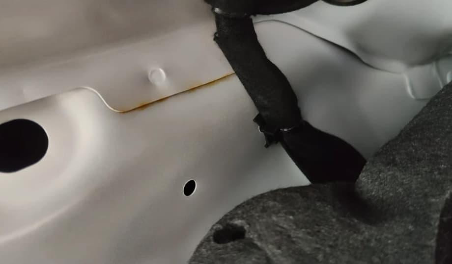 Ржавчина на восьмимесячной LADA Vesta<br>