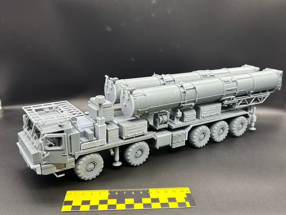 Detailed Model of the Latest S-500 "Prometheus" SAM System