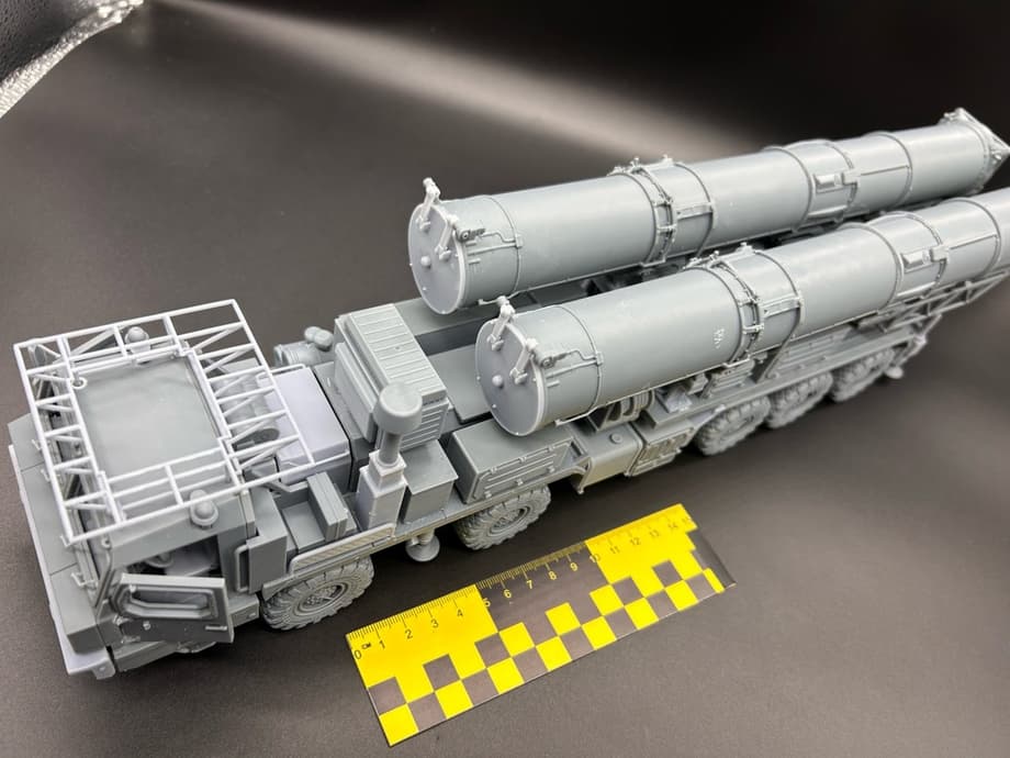 Detailed Model of the Latest S-500 "Prometheus" SAM System