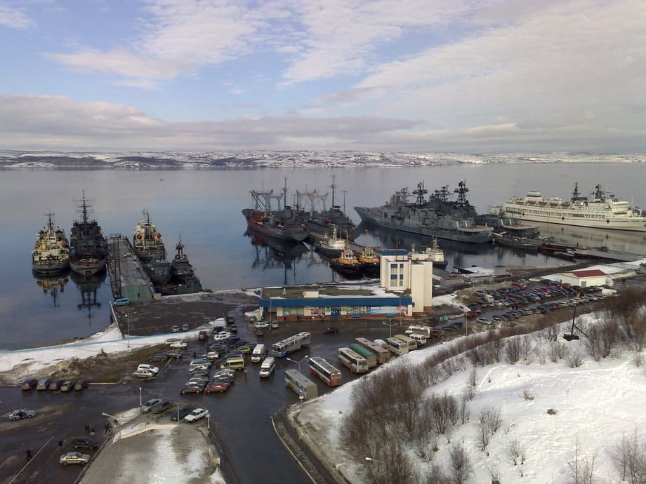 Стоянка кораблей. Североморск