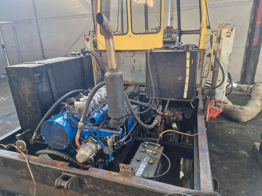Motor D-240