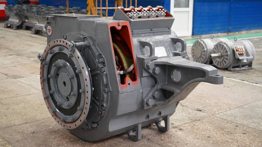 Двигатель НБ-520В