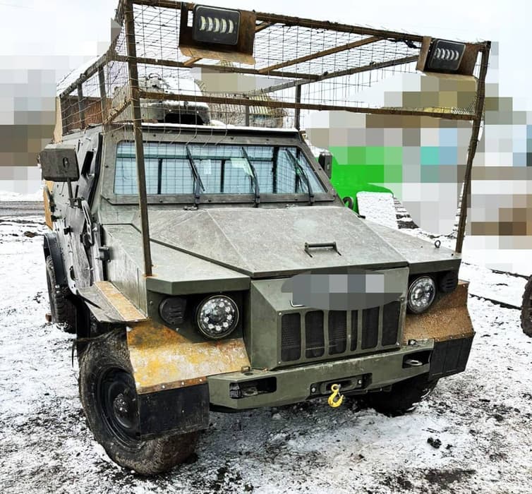 Бронеавтомобиль «Сармат» с антидроновой защитой