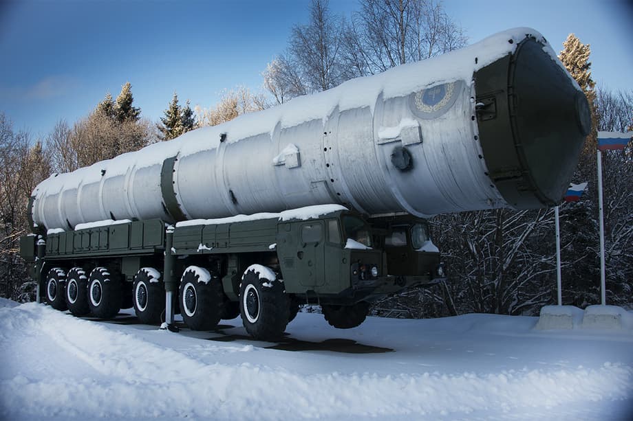 Transport-loading vehicle on the MAZ-547A chassis for long-range interceptor missiles 51T6.
