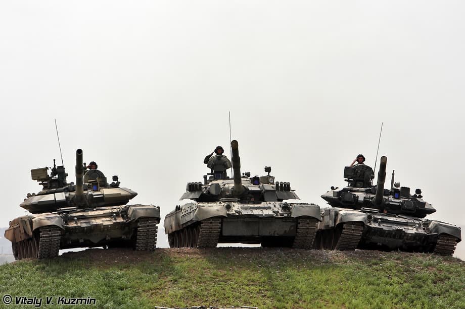 Tanks T-90S, T-80U and T-90A&nbsp;