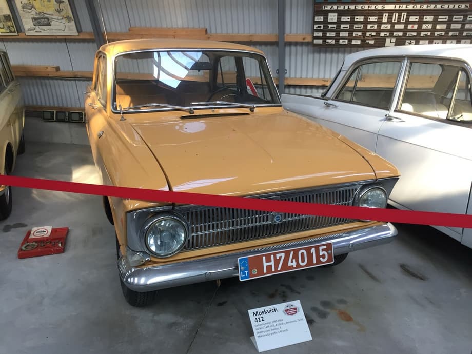 Moskvich-412
