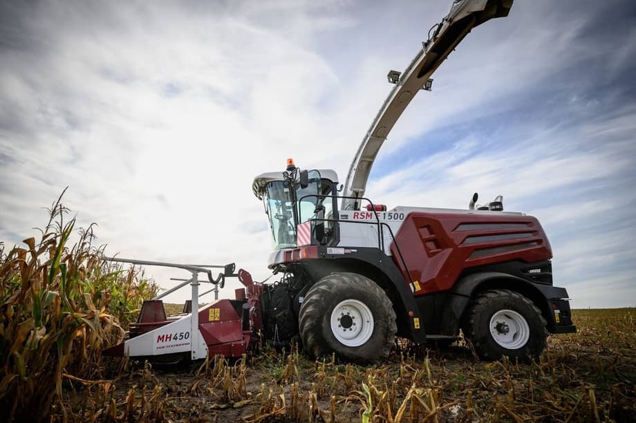 Комбайн F 1500