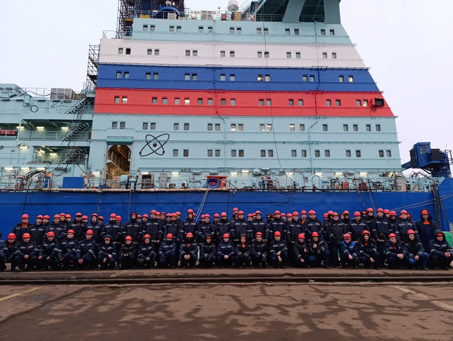 Студенческий отряд ОСК участвует в строительстве атомного ледокола «Якутия»