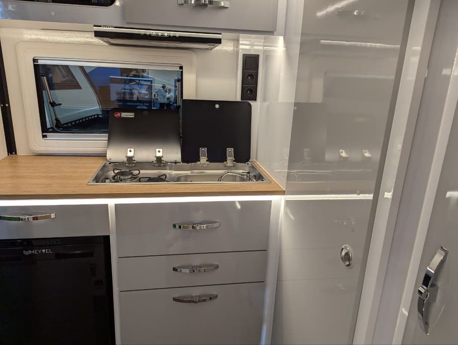 Жилой прицеп KS36, вид изнутри