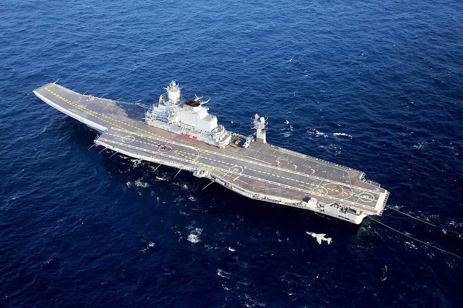 INS Vikramaditya (бывший авианосец «Адмирал Горшков»)