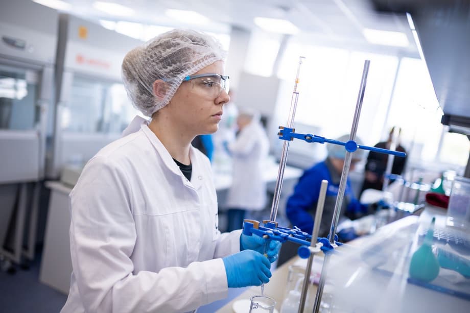 Researcher in the laboratory