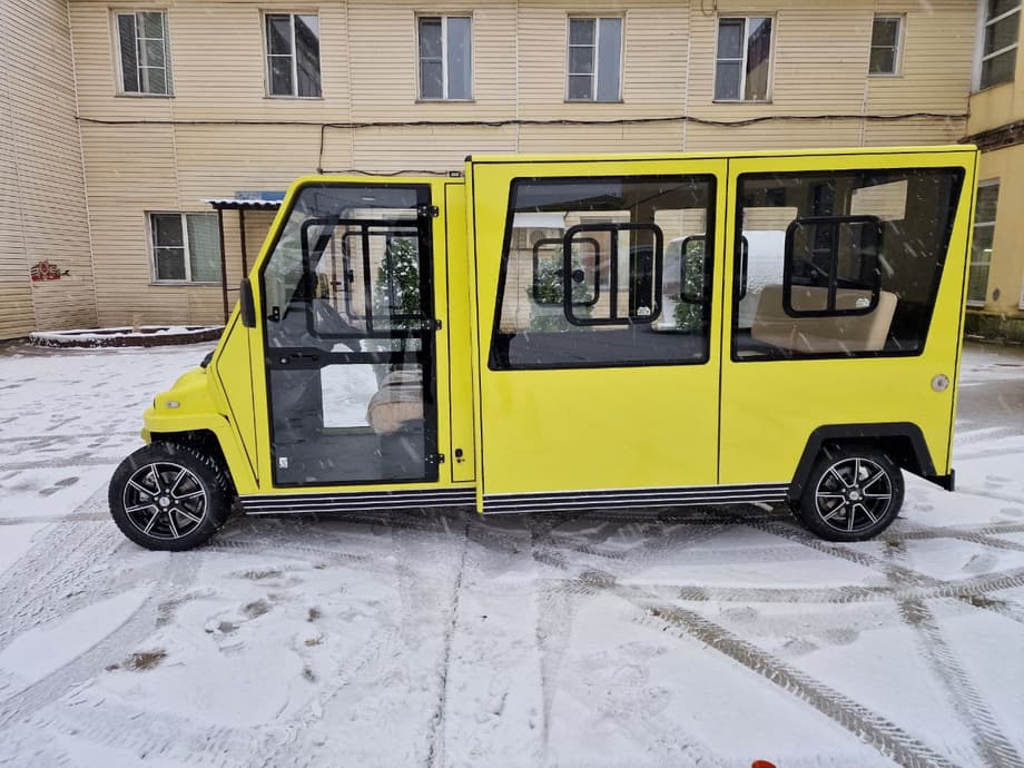 Он разработан на базе серийной модели Урбис.