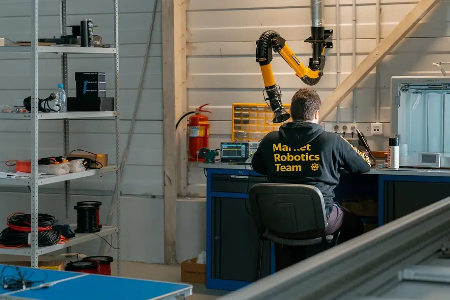 Специалист по разработке роботов