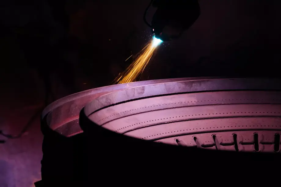 Plasma coating on the engine