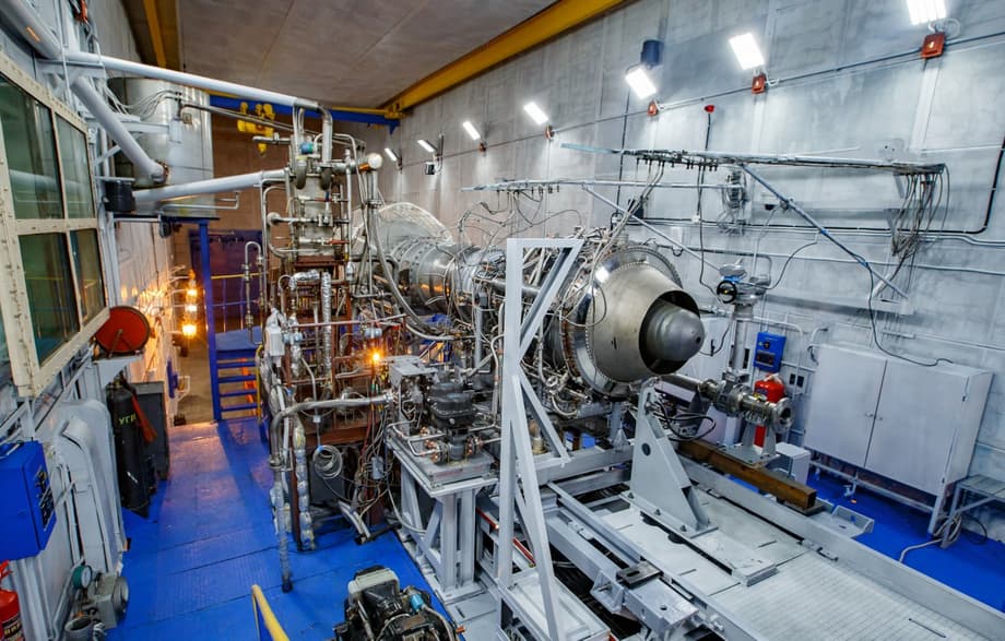 АЛ-41СТ-25 превосходит существующие аналоги двигателей такого же класса и по мощности, и по эффективности. Его расчетный КПД составляет 39,1% с возможностью поэтапного увеличения до 40%. У аналогов расчетный КПД не превышает 38,5%