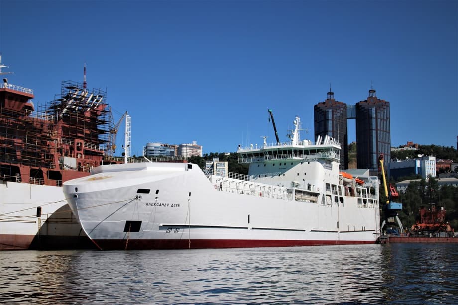 Ferry&nbsp;«Alexander Deev», reinforced ice class Arc5&nbsp;