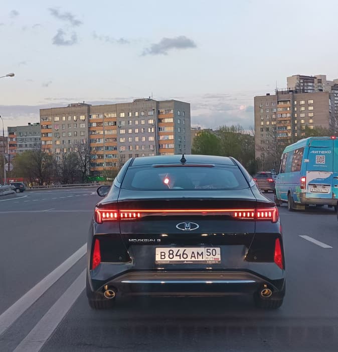 «Москвич 6» на улицах Подмосковья<br>