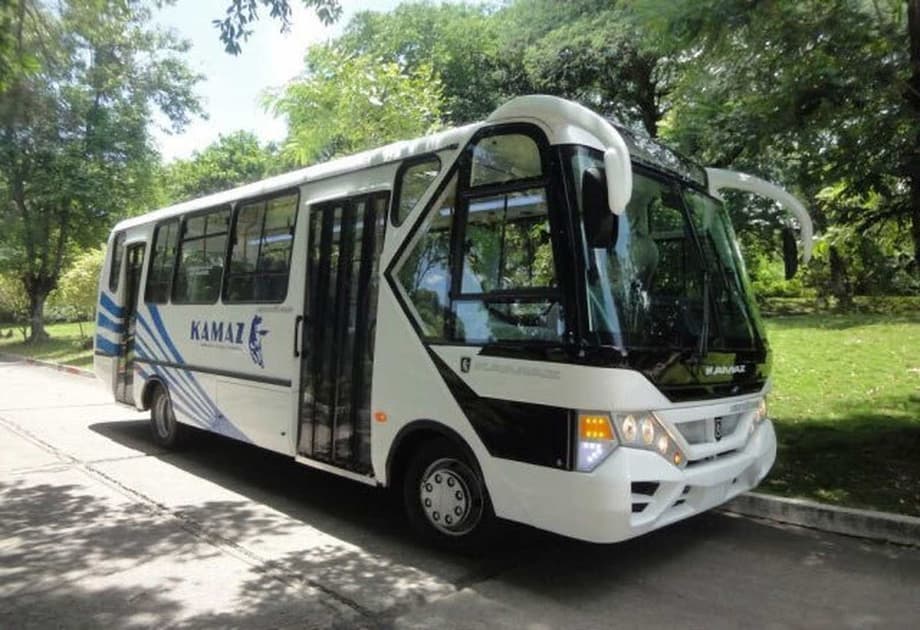 Туристический автобус КамАЗа для рынка Венесуэлы, архивное фото<br>