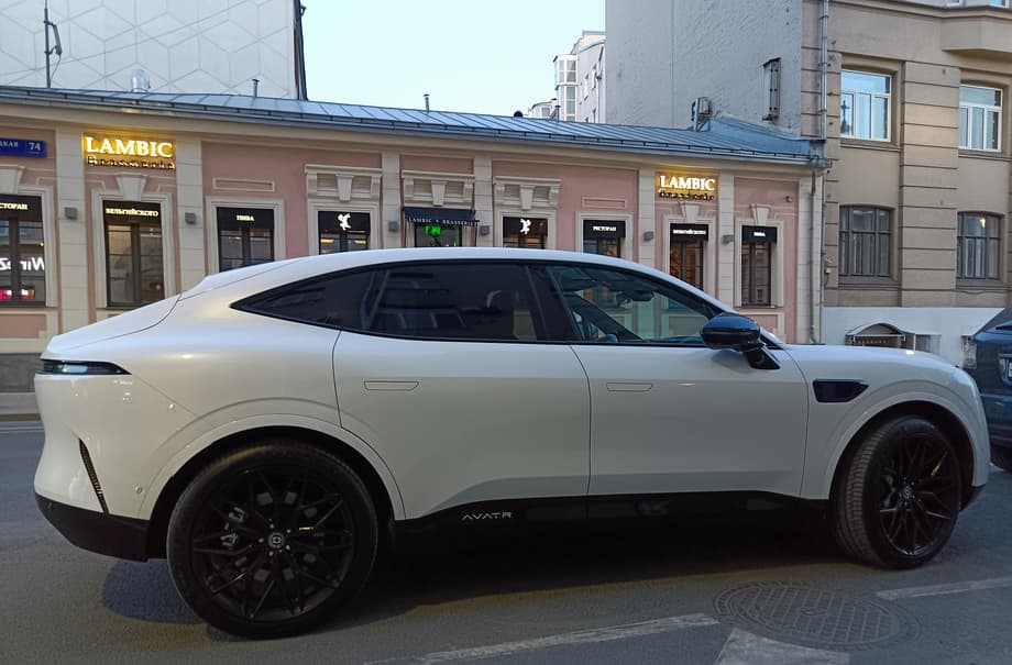 Avatr car on the street in Moscow