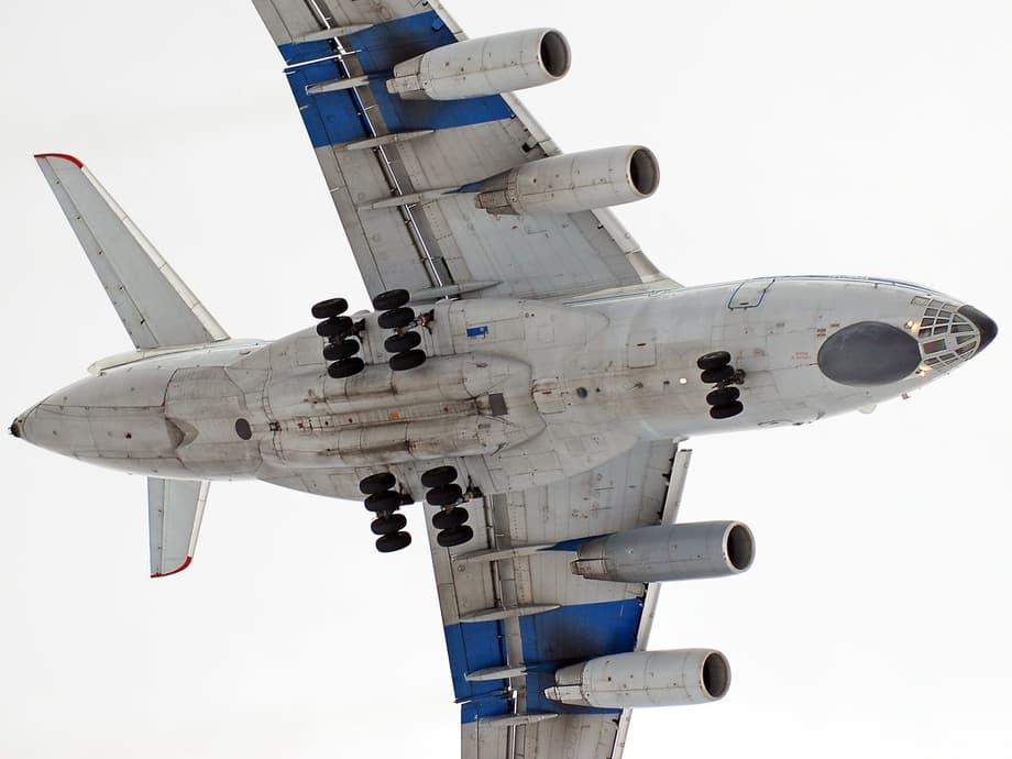 Il-76MD
