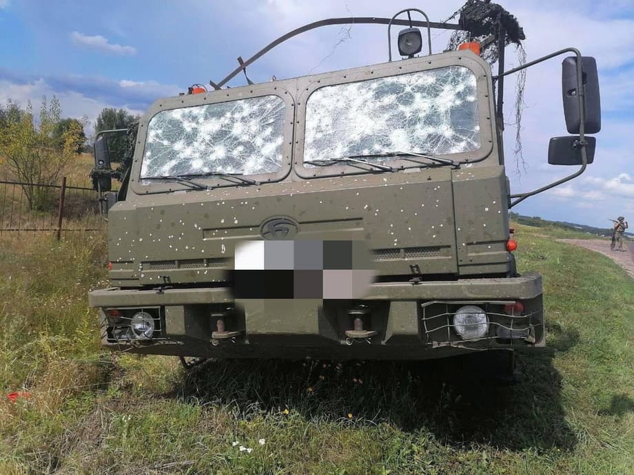Кабина установки&nbsp;РСЗО «Ураган» после попадания HIMARS