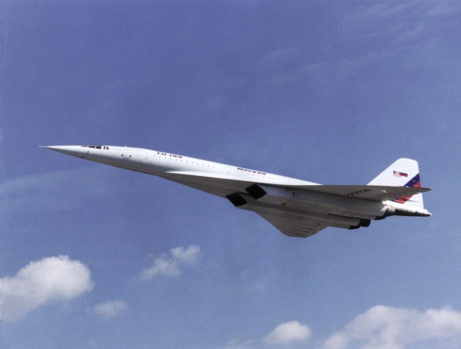 Tu-144