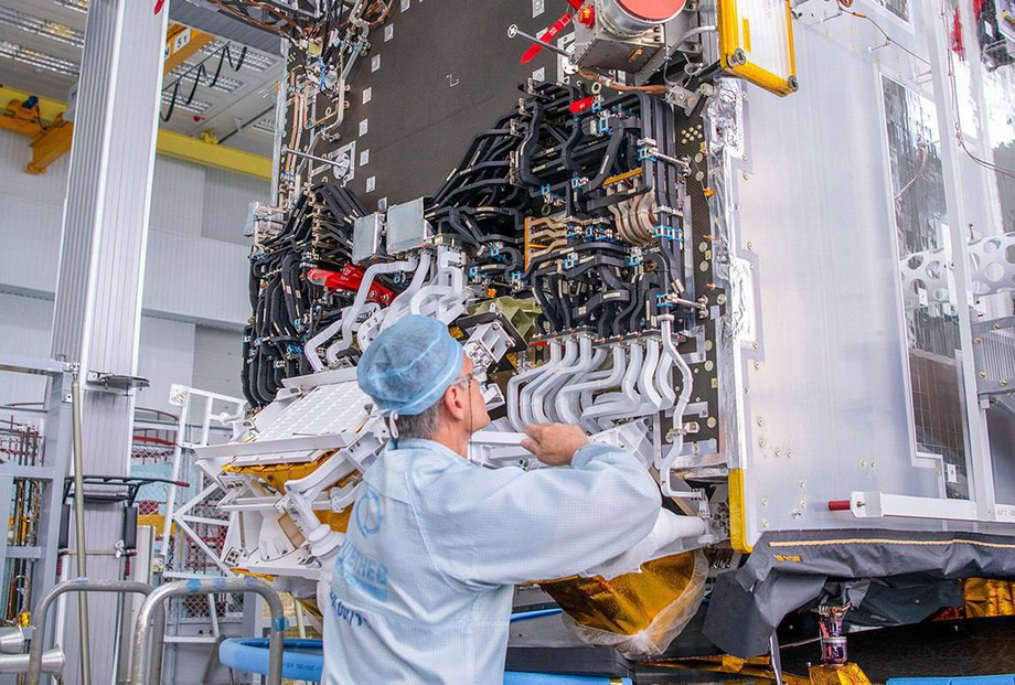 Employee of JSC "RESHETNEV"