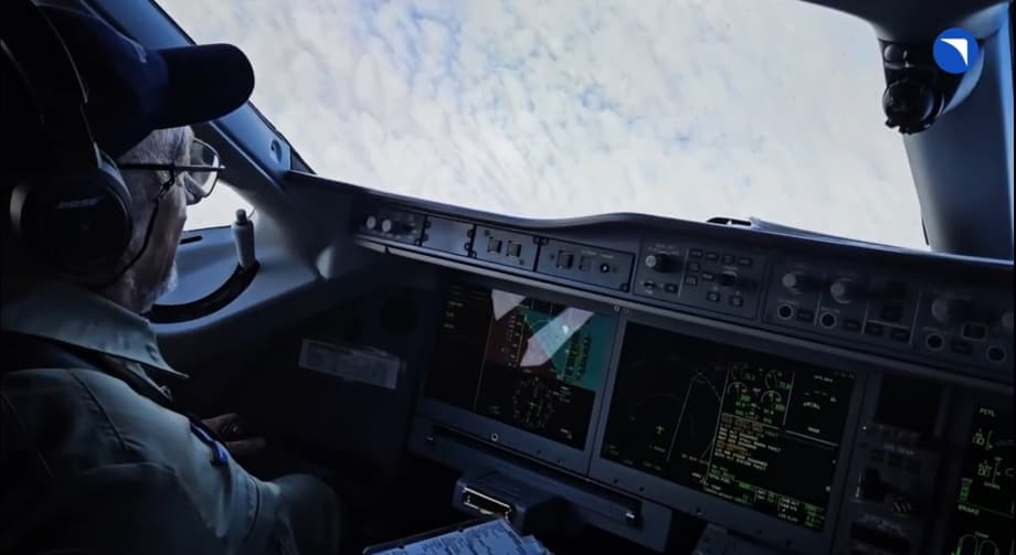 Новую комплексную систему управления испытали на самолёте SJ-100