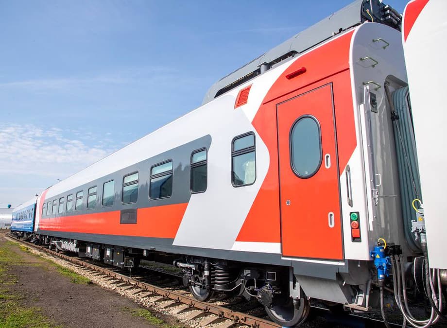 пассажирский купейный вагон модели 61-4533