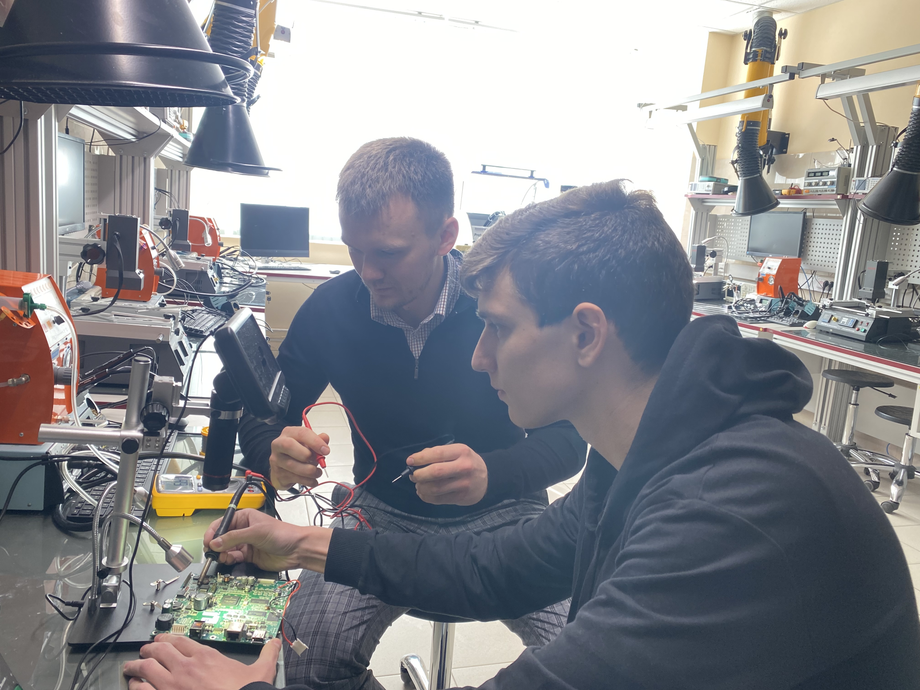 Авторы разработки