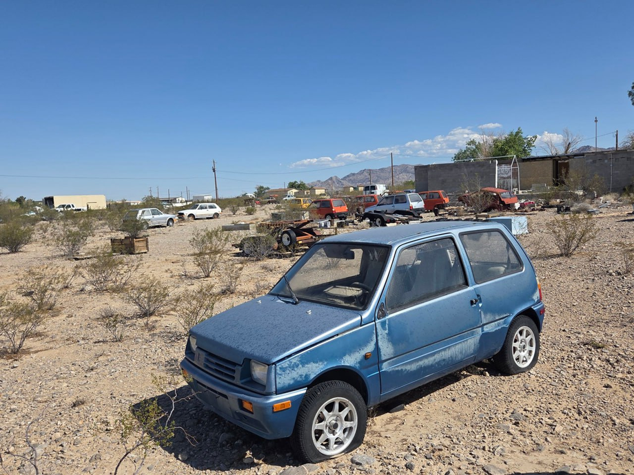 Soviet "Oka" Ended Up in a Junkyard in the USA