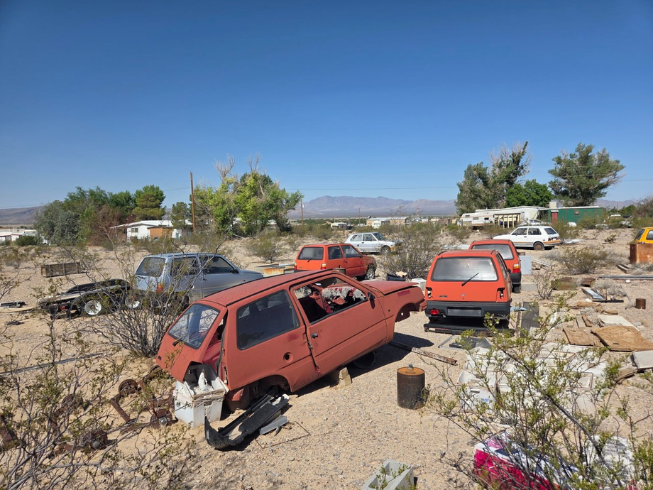 Soviet "Oka" Ended Up in a Junkyard in the USA