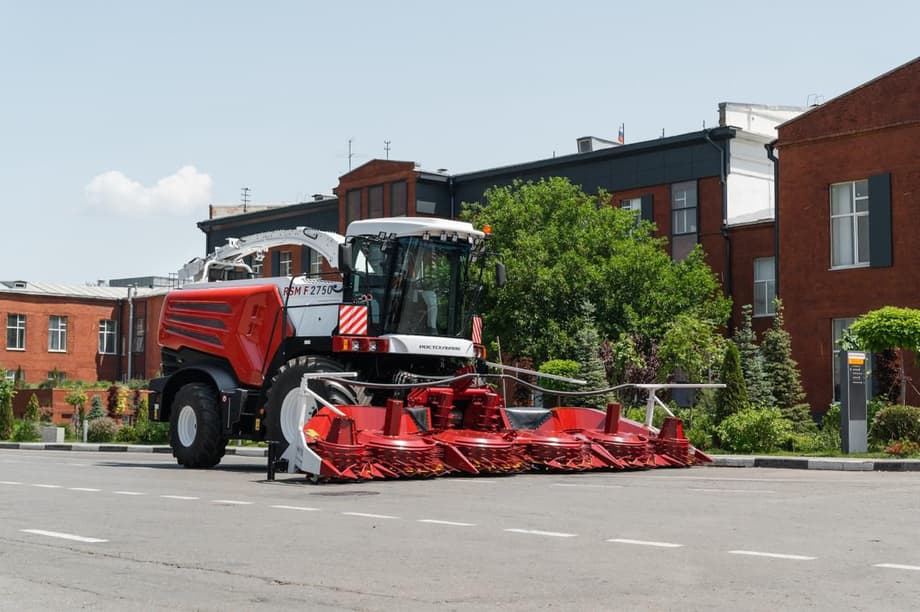 Комбайн F 2750