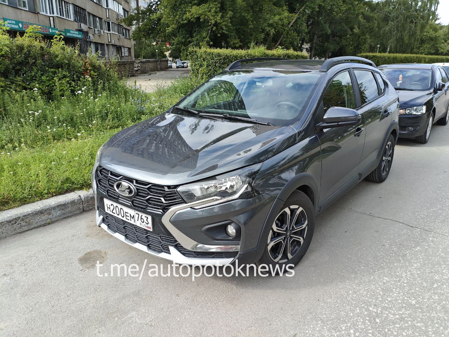 Lada Iskra SW Cross