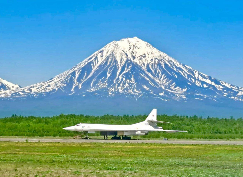 Tu-160
