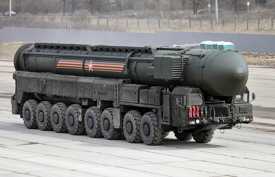 Self-propelled launcher (SPU) 15U175M of the RS-24 "Yars" complex