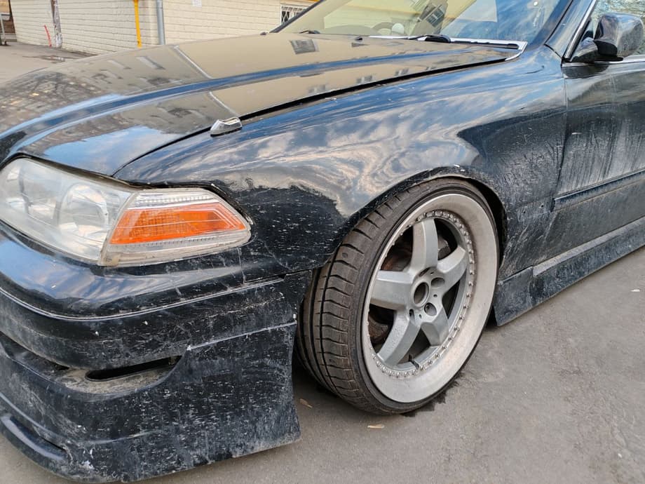 Автомобиль с правым рулём