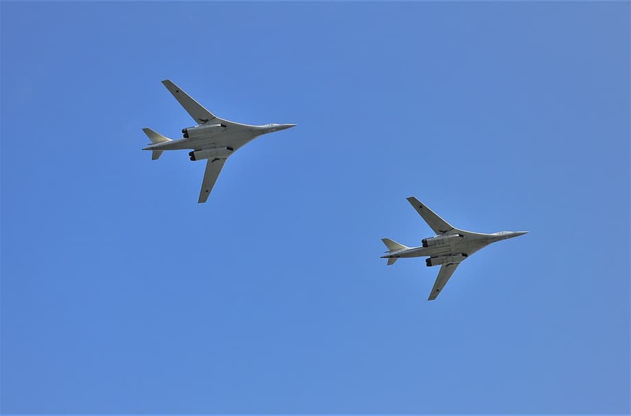 Tu-160