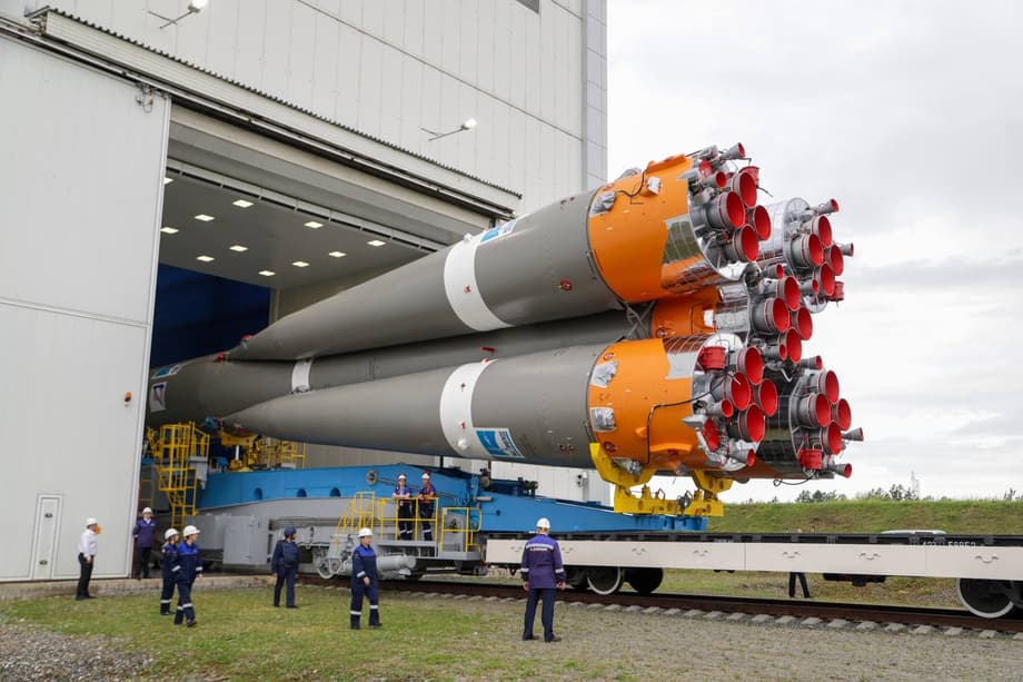 Soyuz-2.1b launch vehicle with helio-geophysical satellites "Ionosphere-M" No. 3 and No. 4