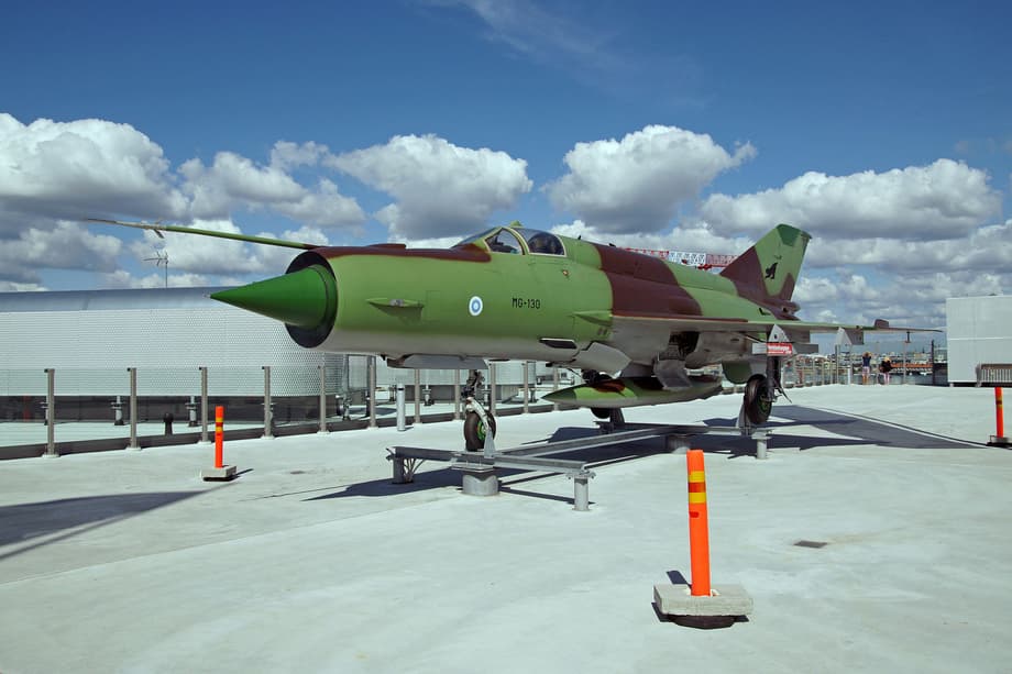 МиГ-21