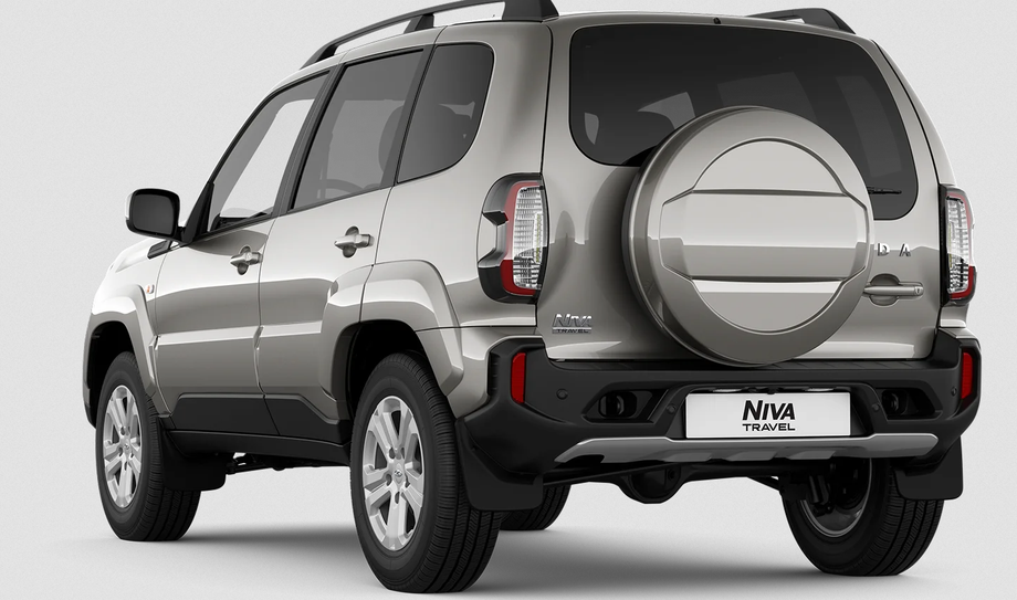 Lada Niva Travel
