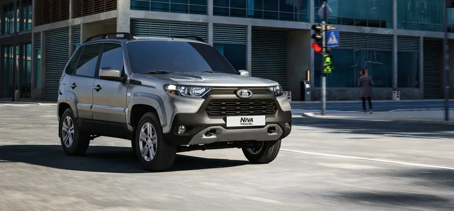 Lada Niva Travel
