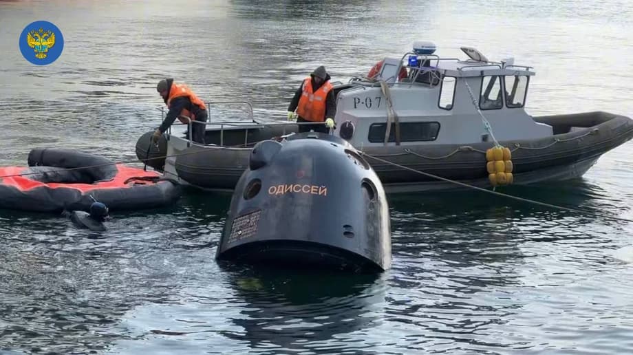 Буксировка спускаемого аппарата&nbsp;«Одиссей»